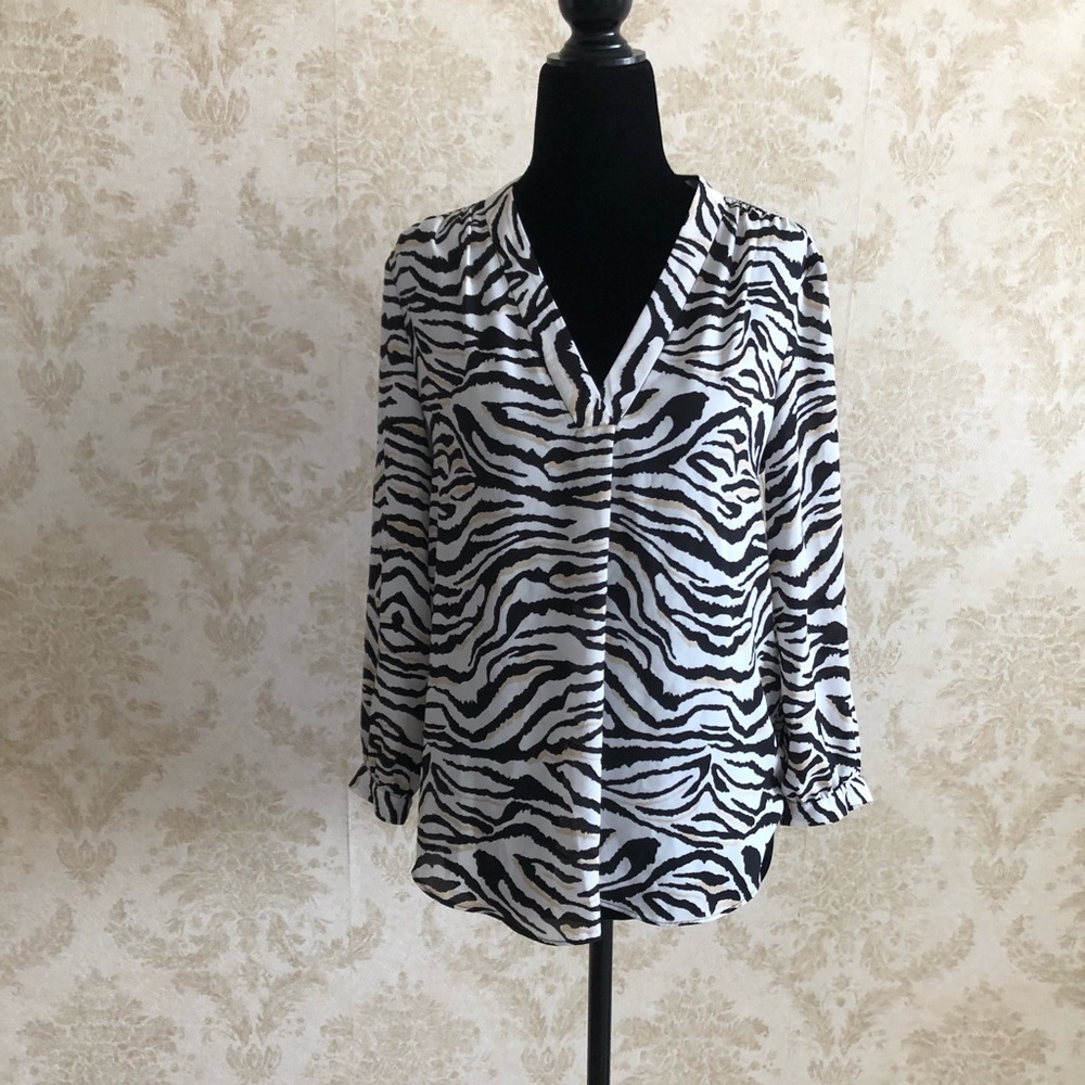 NWOT Vince Camuto blouse